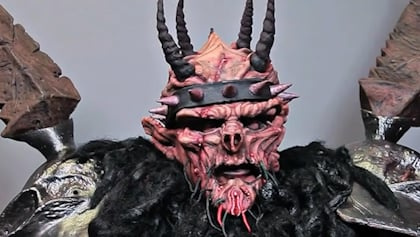 ODERUS URUNGUS's Final Recorded Performance To Be Made Available On 10th-Anniversary Edition Of GWAR's 'Battle Maximus'